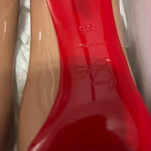 Christian Louboutin New Very Prive 100 38.5 Nude Color-New Never Worn $1,000 - Picture 5 of 7